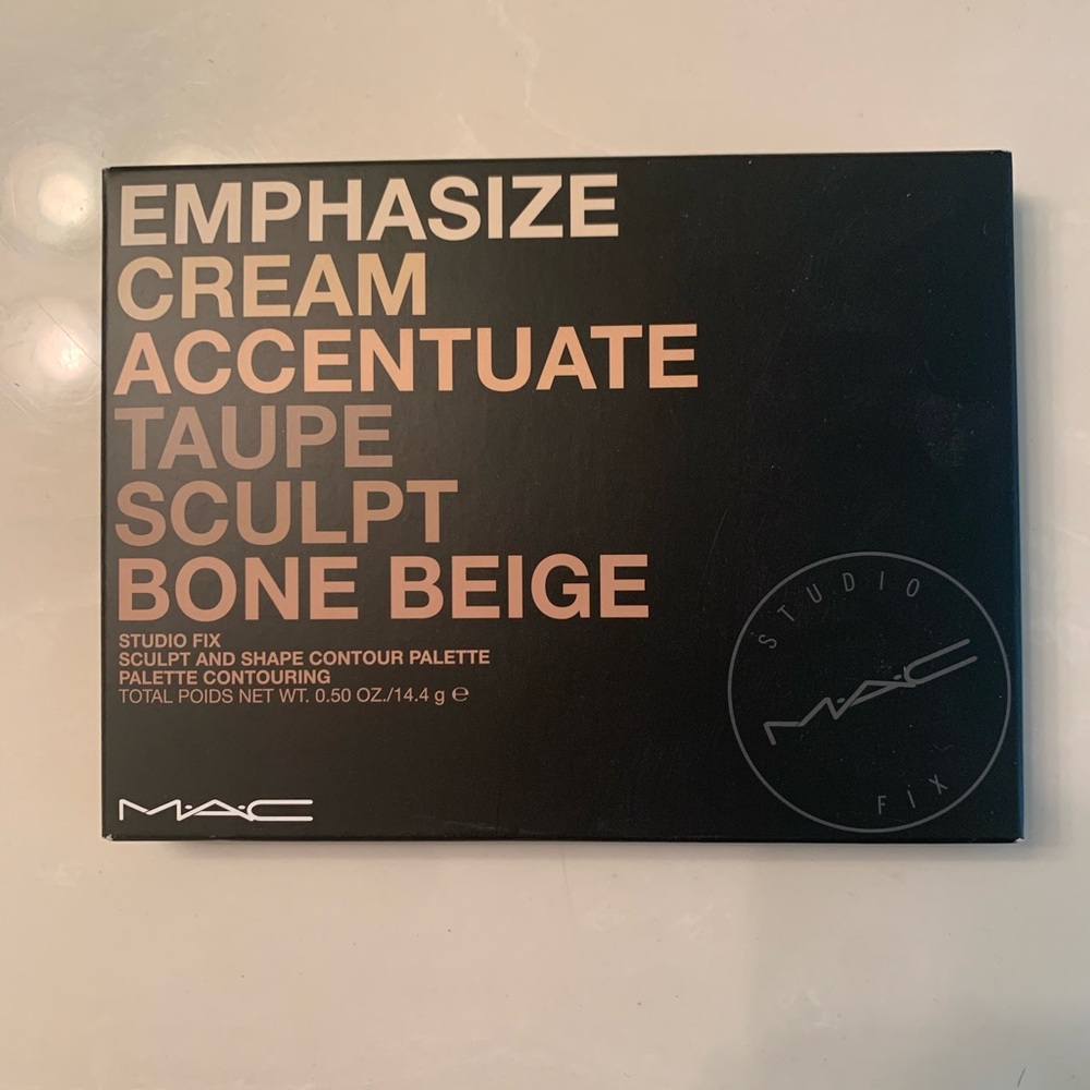 MAC Contour kit brand new